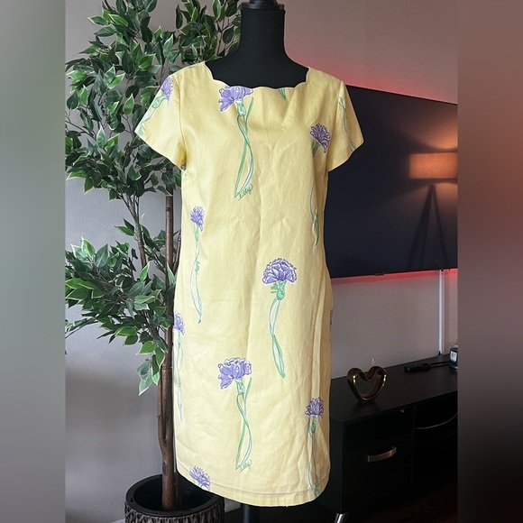Lilly Pulitzer White Label RARE - Solid Yellow Dress w/ Purple Flowers - Size 6 - Picture 1 of 7